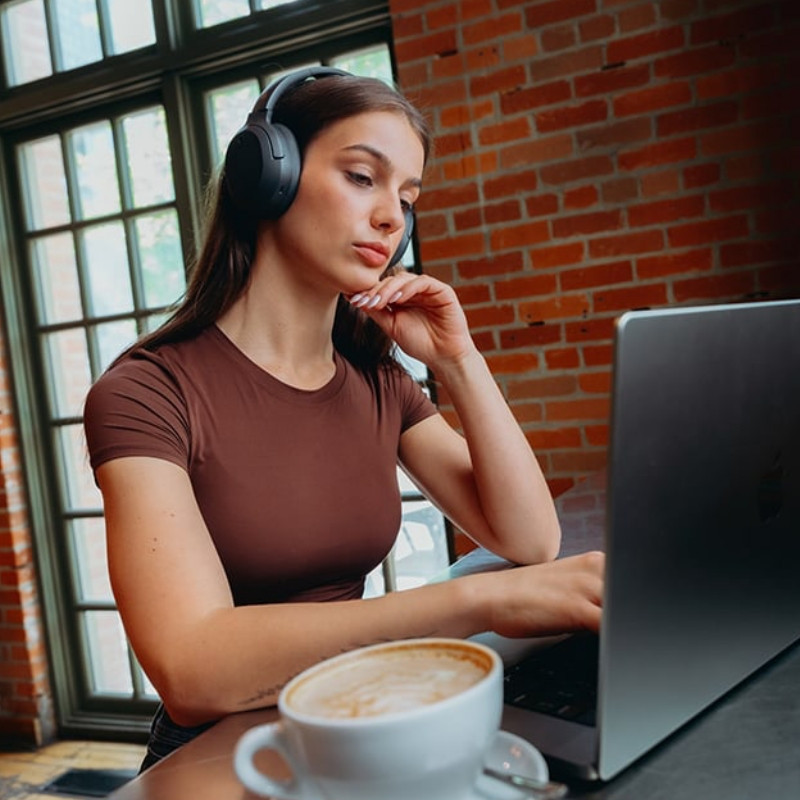 Безжични слушалки Edifier W820NB Plus V25 Gray, 40 мм, 80 часа, A.I, Динамични драйвери с титаниево покритие, Bluetooth V6.1, ANC, Hi-Res, Тъмносив