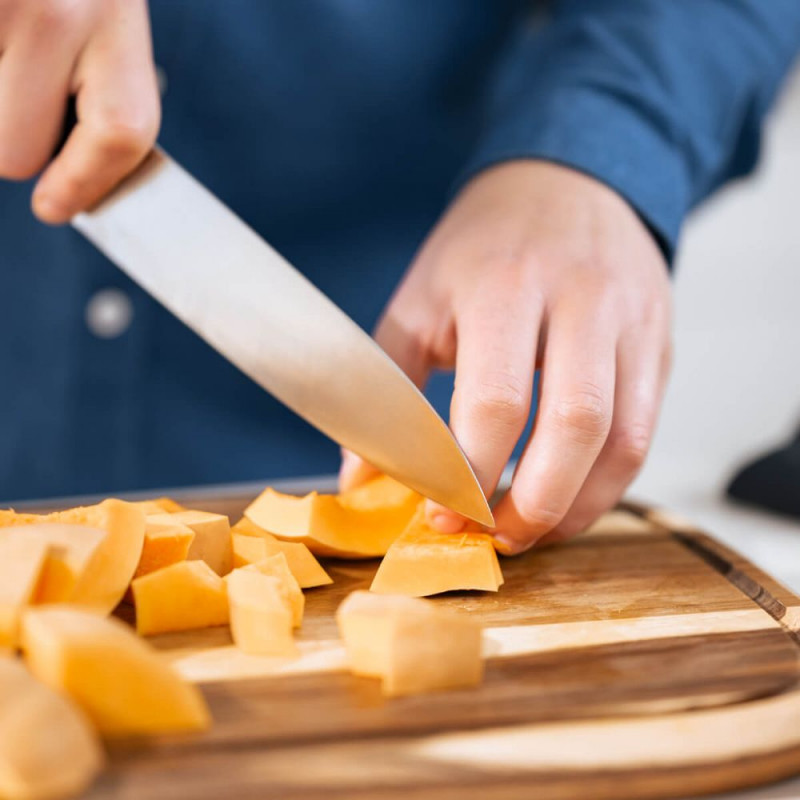 Кухненски нож Tefal K297S244, 20 см, Неръждаема стомана, Поставка с вградено точило, Предпазител за пръсти, Черен