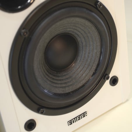 Тонколони Edifier R1280T WH-SL 2.0, 42W RMS, 2хRCA, Дистанционно управление, Дървен корпус, Бял/сребрист