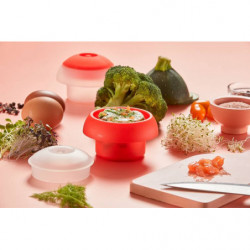 Уред за приготвяне на яйце в микровълнова Lekue 1009028, 100 мл, За 1 яйце, Платинен силикон, Прозрачен/Червен