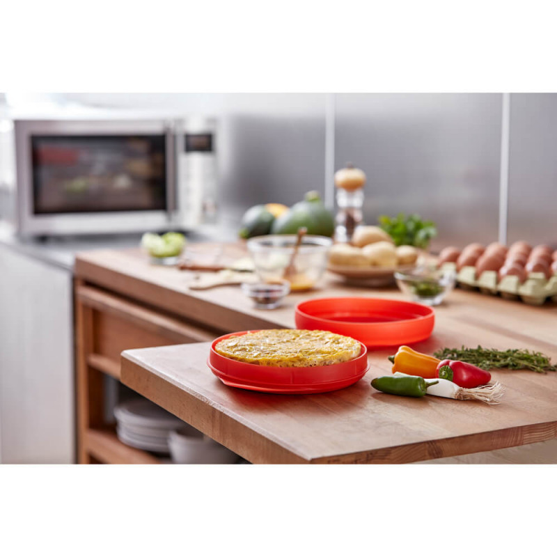 Съд за приготвяне на омлет в микровълнова Lekue 1009030, 25х19х5 см, Платинен силикон, От -60 до +220C, Прозрачен/Червен