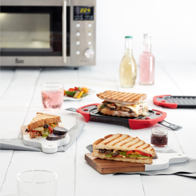 Съд за гриловане в микровълнова Lekue 1009081, 25.2x14.8x5.4 см, Платинен силикон, Стомана с незалепващо покритие, От 0 до +240C, Червен