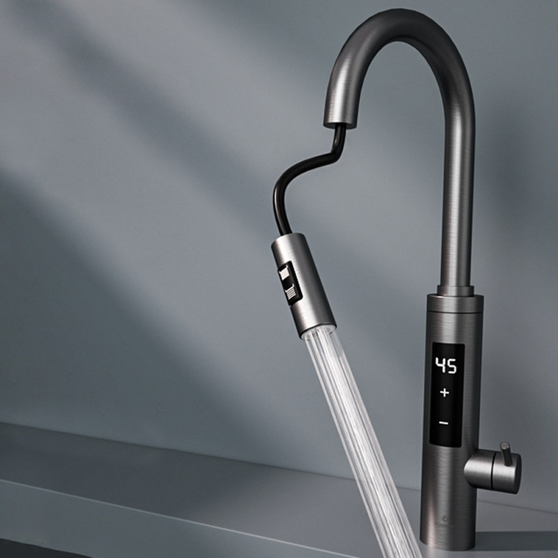 Нагревател за вода Elite EHD-1514PP, 3300W, Регулируема мощност, Въртене на 360, Самоподгряване, Сензорен дисплей, IPX4, Сребрист