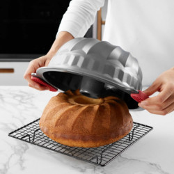 Форма за печене Lekue 1009476, Ø26.5 см, Керамично незалепващо покритие, Карбонова стомана, От +4°C до +240°C, Черен/Червен