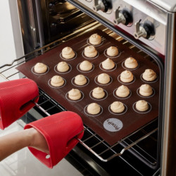 Подложка за печене Lekue 1010197, 40x30 см, Силикон, Микро перфорация, +4/220°C, Черен