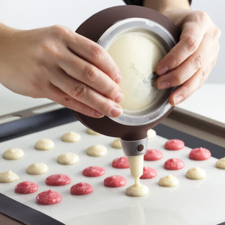 Шприц за сладки Lekue 1010198, 6 приставки, -60°C/+220°C, Платинен силикон, Кафяв