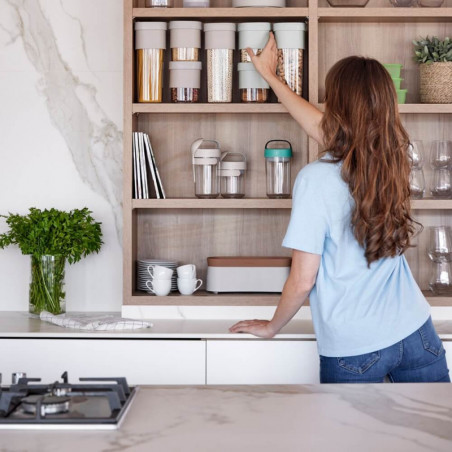 Буркан за съхранение с допълнителна приставка Lekue Beige 1010216, 600-850 мл, -15/+80°C, Полипропилен, Бежов