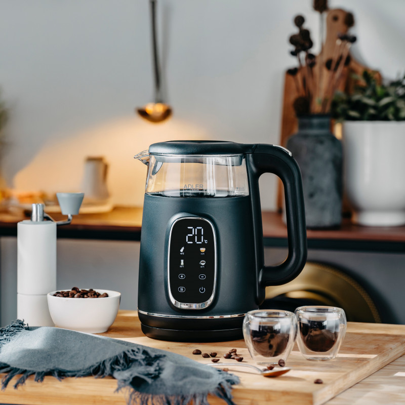 Електрическа кана Adler AD 1305 BS, 1850/2200 W, 1.7 л, Сензорен контрол, Цветен LCD дисплей, Пет температурни настройки 40-100°C, Филтър против утаяване, Черен/сив