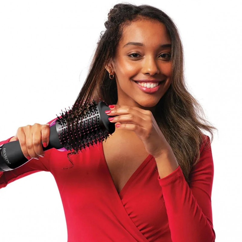 Електрическа четка за стилизиране и сушене REVLON Pro Collection RVDR5222, 800W, 3 степени, 2 скорости, Керамично покритие, Йонизация, Студен връх, Черен/розов