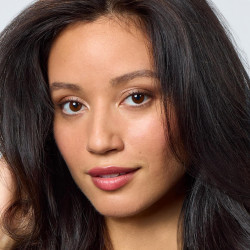 Електрическа четка за стилизиране и сушене REVLON Pro Collection RVDR5222, 800W, 3 степени, 2 скорости, Керамично покритие, Йонизация, Студен връх, Черен/розов