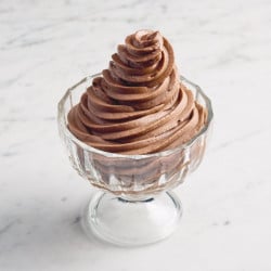 Машина за сладолед 13-в-1 Ninja CREAMi Scoop & Swirl™ NC701EU, 800W, 13 програми, 3-степенен лост за фунийки, CreamiFit, Creamify, 2 купички 473 мл, Персонализация, Сив/черен