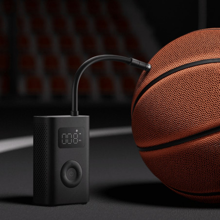 Акумулаторен компресор за въздух Xiaomi Portable Electric Air Compressor 2 BHR7112GL, 3-150 psi, До 10 гуми, 6 режима, 3 адаптера, LED фенер, Черен