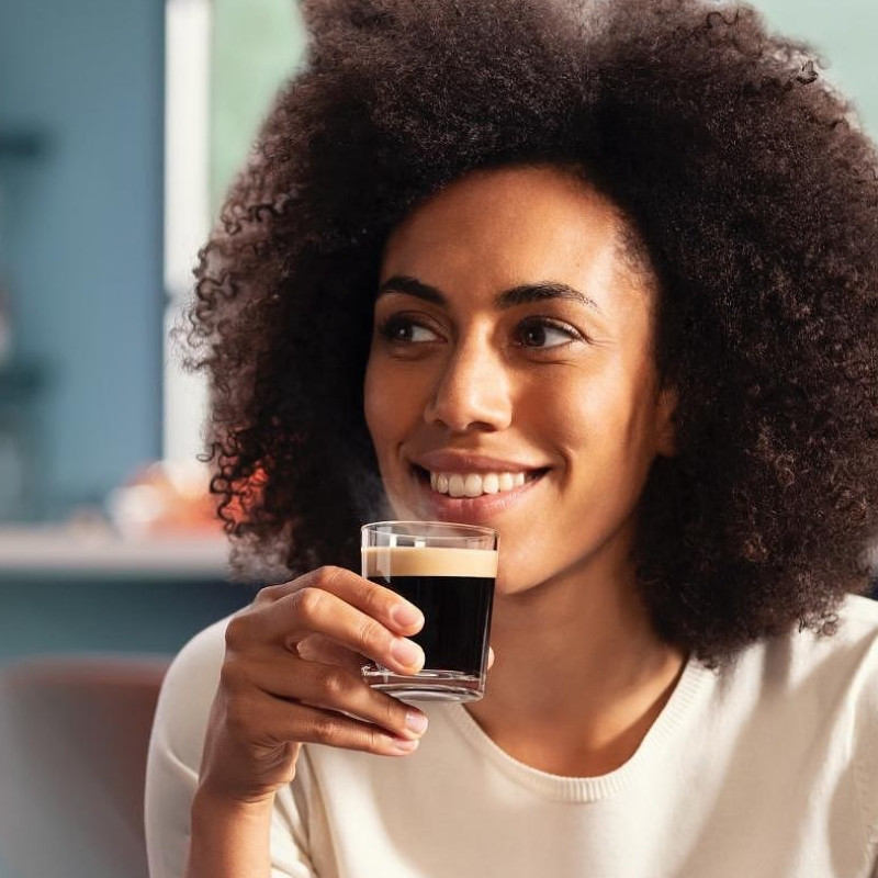 Кафеавтомат Philips LatteGo 5500 EP5543/90, 1500W, 15 bar, 1.8 л, 20 напитки, LatteGo, SilentBrew, QuickStart, Керамична мелачка, Сензорен екран, Бял хром