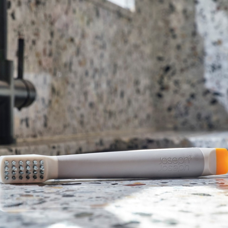 Четка за почистване на плочки Joseph Joseph CleanTech™ 6500021, 18х5х3 см, 2 вида влакна, Бежов