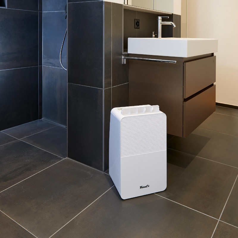 Влагоуловител за всекидневни и бани Woods MDK13, 2 скорости, До 60 м2, Подходящ и за бани, 108 м3, 2 л, 12л/24ч, Хидростат, 44 dB, IPX1, Бял