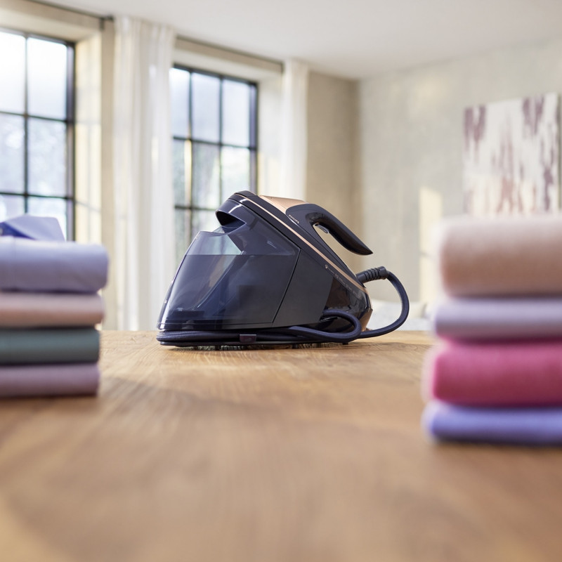 Парогенератор Philips PerfectCare 9000 PSG9050/20, 3100W, 1.8 л, 9 bar, 190 г/мин, 750 г парен удар, AI + камера, SteamGlide Elite, Черен