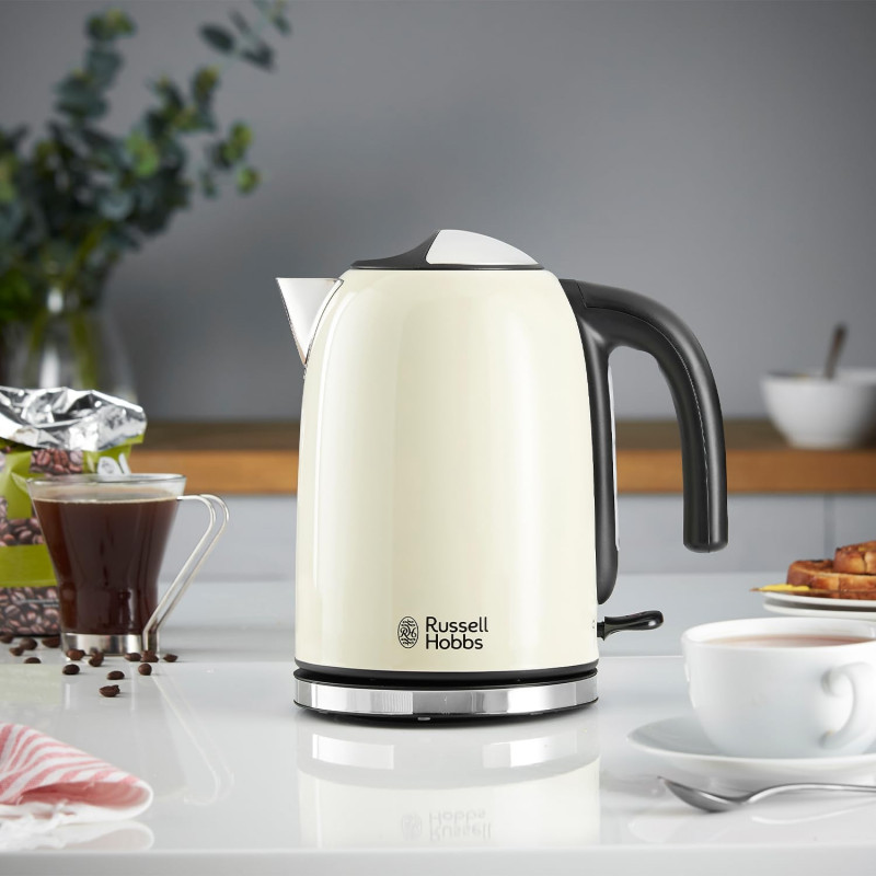 Електрическа кана Russell Hobbs Colours Plus Classic Cream 20415‑70, 2400W, 1.7 л, Бързо завиране, Скрит нагревател, 360° основа, Индикатор, Кремав