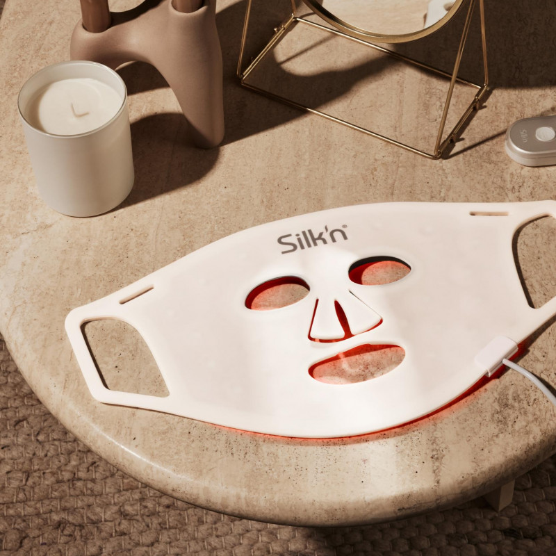 Фототерапевтична маска за лице Silk'n LED Face Mask 100 FLM100PE1001, Автономия 130 мин, 4 режима, 10 минутна сесия, Гъвкав дизайн, Бял