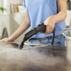 Парочистачка Karcher SC 3 Deluxe, 1900W, 1 л, 3.5 bar, 75 m2, Загряване до 30 секунди, LED индикатор, Бял/Черен