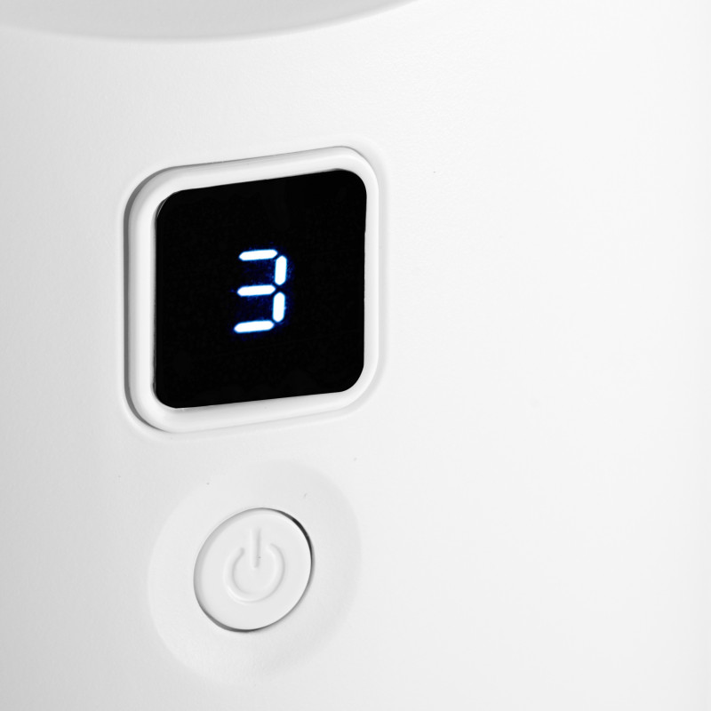 Настолен вентилатор Adler AD 7343, До 6 часа, 3 скорости, LED дисплей, USB-C, Бял