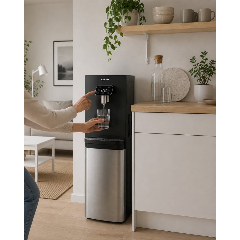Диспенсър за вода Finlux FWD-2611TS, 520W, 12-95°C, Охлаждане 3 л/ч, Затопляне 5 л/ч, Компресорен, Черен/сребрист