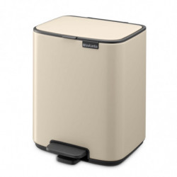 Кош за боклук Brabantia Bo Pedal 1010077, 7 л, Плавно затваряне, Гумирана основа, Бежов