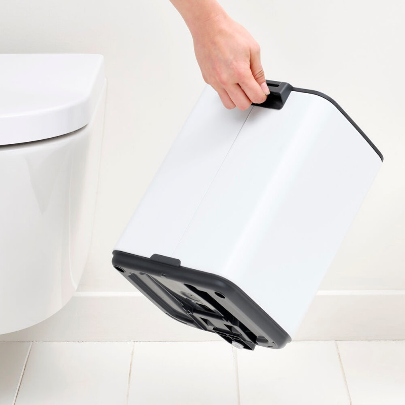 Кош за боклук Brabantia Bo Pedal 1010118, 7 л, Плавно затваряне, Гумирана основа, Бял