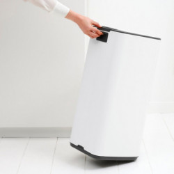 Кош за боклук Brabantia Bo Pedal 1010120, 30 л, Леко затваряне, Противоплъзгаща основа, Бял