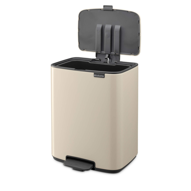 Кош за боклук Brabantia Bo Pedal 1010123, 12 л, Леко затваряне, Противоплъзгаща основа, Бежов