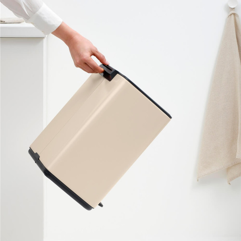 Кош за боклук Brabantia Bo Pedal 1010123, 12 л, Леко затваряне, Противоплъзгаща основа, Бежов