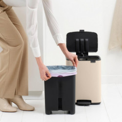 Кош за боклук Brabantia Bo Pedal 1010123, 12 л, Леко затваряне, Противоплъзгаща основа, Бежов