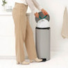 Кош за боклук с педал Brabantia NewIcon 1010442, 30 л, Плавно затваряне, Противоплъзгаща основа, Светлосив