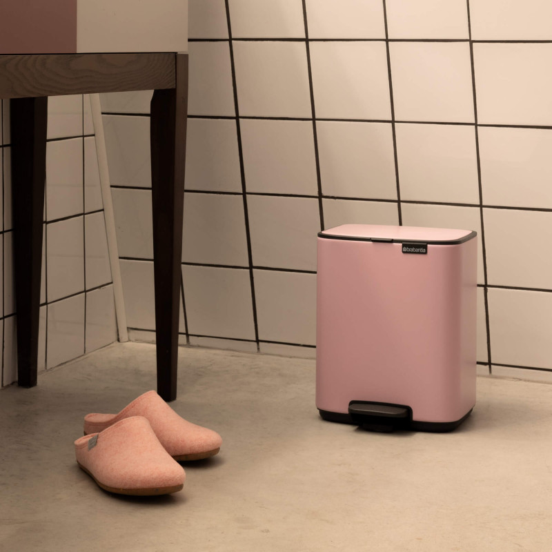 Кош за боклук Brabantia Bo Pedal 1010444, 4 л, Леко затваряне, Противоплъзгаща основа, Розов