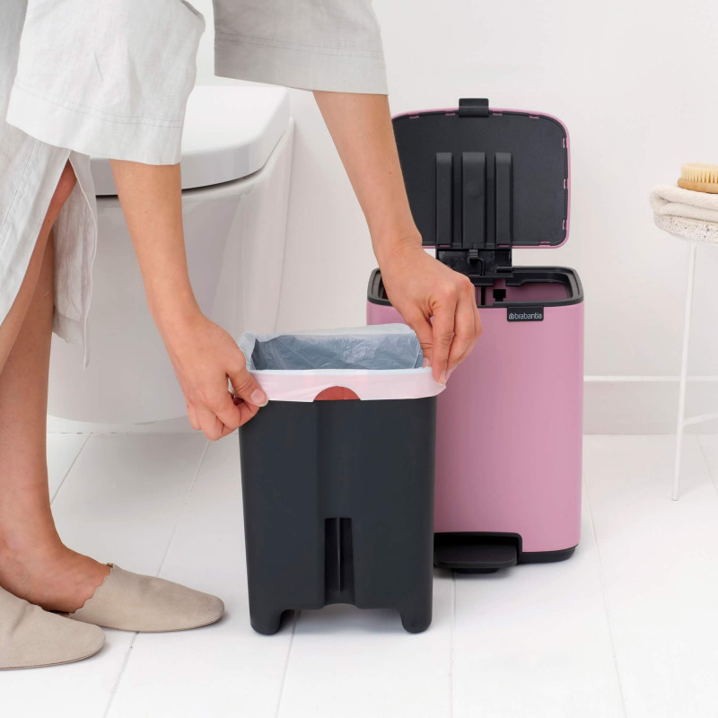 Кош за боклук Brabantia Bo Pedal 1010445, 7 л, Плавно затваряне, Гумирана основа, Розов