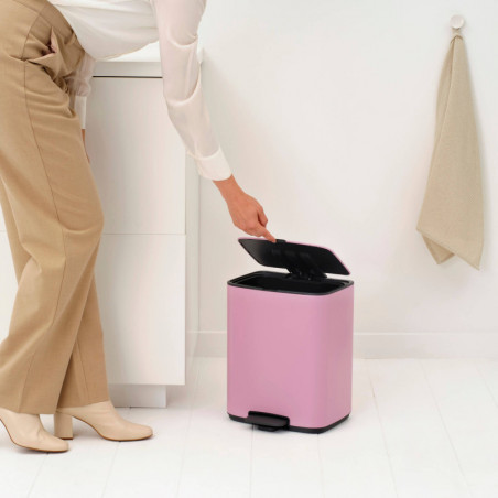 Кош за боклук Brabantia Bo Pedal 1010446, 12 л, Леко затваряне, Противоплъзгаща основа, Розов