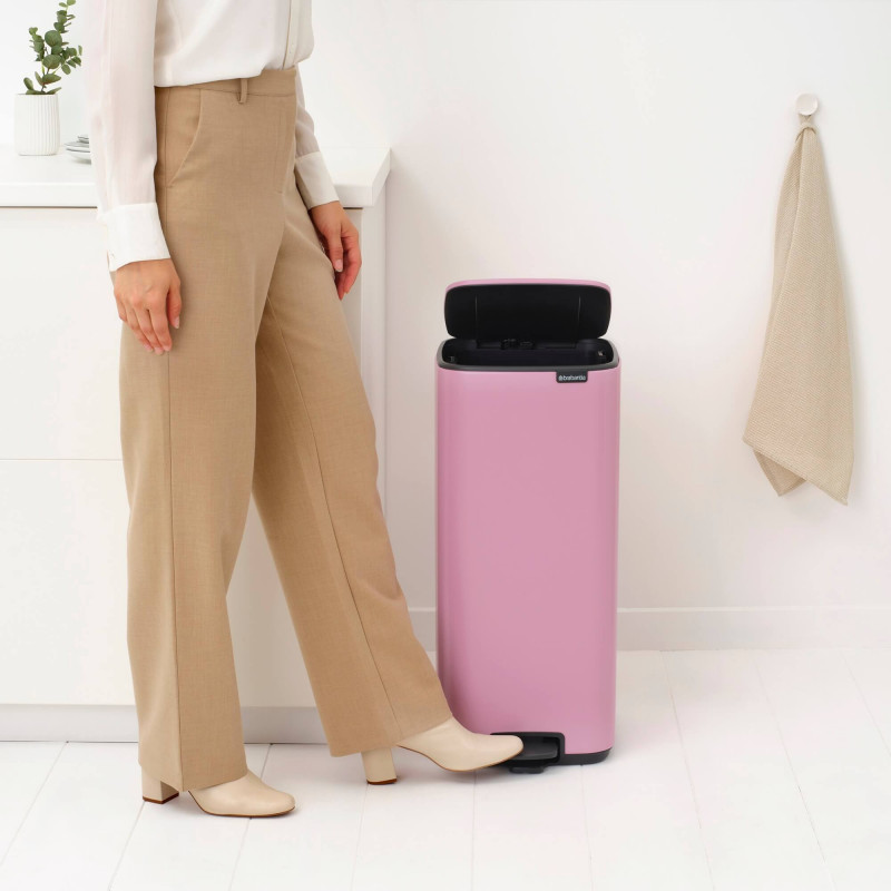 Кош за боклук Brabantia Bo Pedal 1010447, 30 л, Леко затваряне, Противоплъзгаща основа, Розов