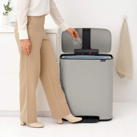 Кош за боклук Brabantia Bo Pedal 1010448, 60 л, Леко затваряне, Противоплъзгаща основа, Светлосив