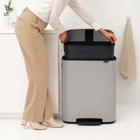 Кош за боклук Brabantia Bo Pedal 1010448, 60 л, Леко затваряне, Противоплъзгаща основа, Светлосив