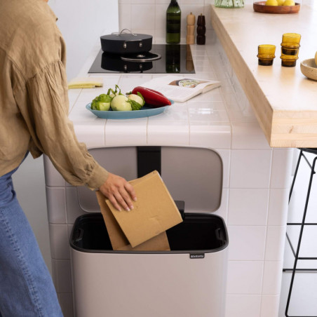 Кош за боклук Brabantia Bo Pedal 1010448, 60 л, Леко затваряне, Противоплъзгаща основа, Светлосив