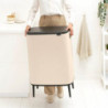 Кош за боклук Brabantia Bo Touch Hi 1010457, 60 л, Странични отвори за пренасяне, Регулируеми крака, Бежов