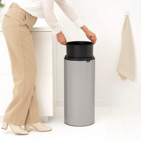 Кош за боклук Brabantia Touch Bin New 1010459, 30 л, Безшумно и плавно затваряне, Светлосив