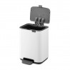 Кош за боклук Brabantia Bo Pedal 1010117, 4 л, Леко затваряне, Противоплъзгаща основа, Бял