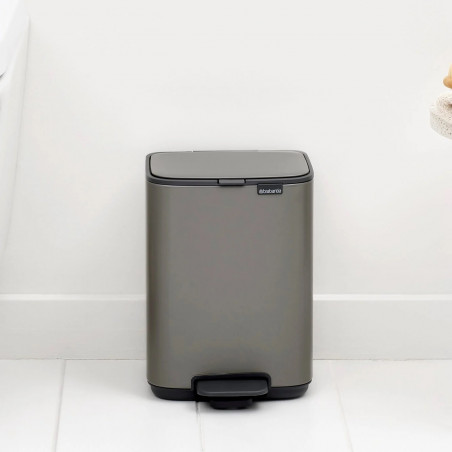 Кош за боклук Brabantia Bo Pedal 1010126, 4 л, Леко затваряне, Противоплъзгаща основа, Сив
