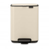 Кош за боклук Brabantia Bo Pedal 1010122, 4 л, Леко затваряне, Противоплъзгаща основа, Бежов