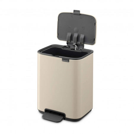Кош за боклук Brabantia Bo Pedal 1010122, 4 л, Леко затваряне, Противоплъзгаща основа, Бежов