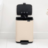 Кош за боклук Brabantia Bo Pedal 1010122, 4 л, Леко затваряне, Противоплъзгаща основа, Бежов