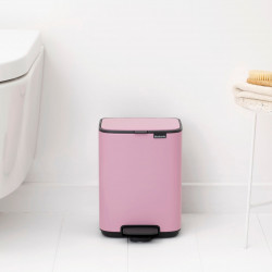 Кош за боклук Brabantia Bo Pedal 1010444, 4 л, Леко затваряне, Противоплъзгаща основа, Розов