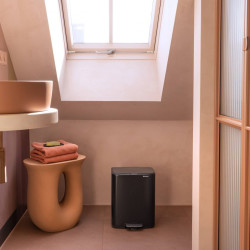 Кош за боклук Brabantia Bo Pedal 1010138, 12 л, Леко затваряне, Противоплъзгаща основа, Сив