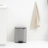 Кош за боклук Brabantia Bo Pedal 1010143, 12 л, Леко затваряне, Противоплъзгаща основа, Устойчив на пръстови отпечатъци, Инокс/Мат