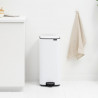 Кош за боклук Brabantia Bo Pedal 1010120, 30 л, Леко затваряне, Противоплъзгаща основа, Бял